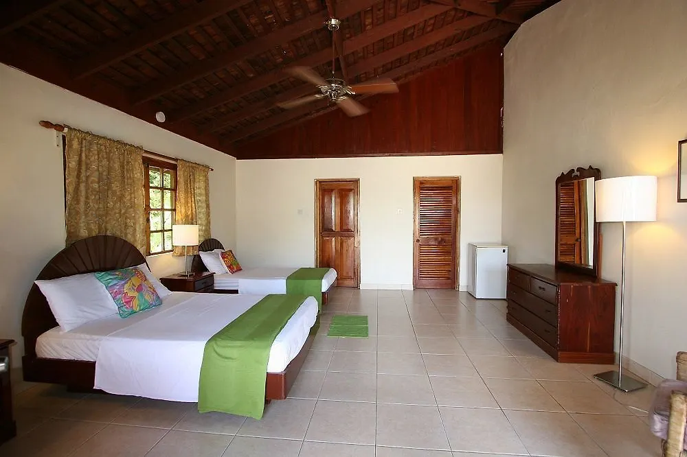 White Sands Negril 3*,  Jamaica